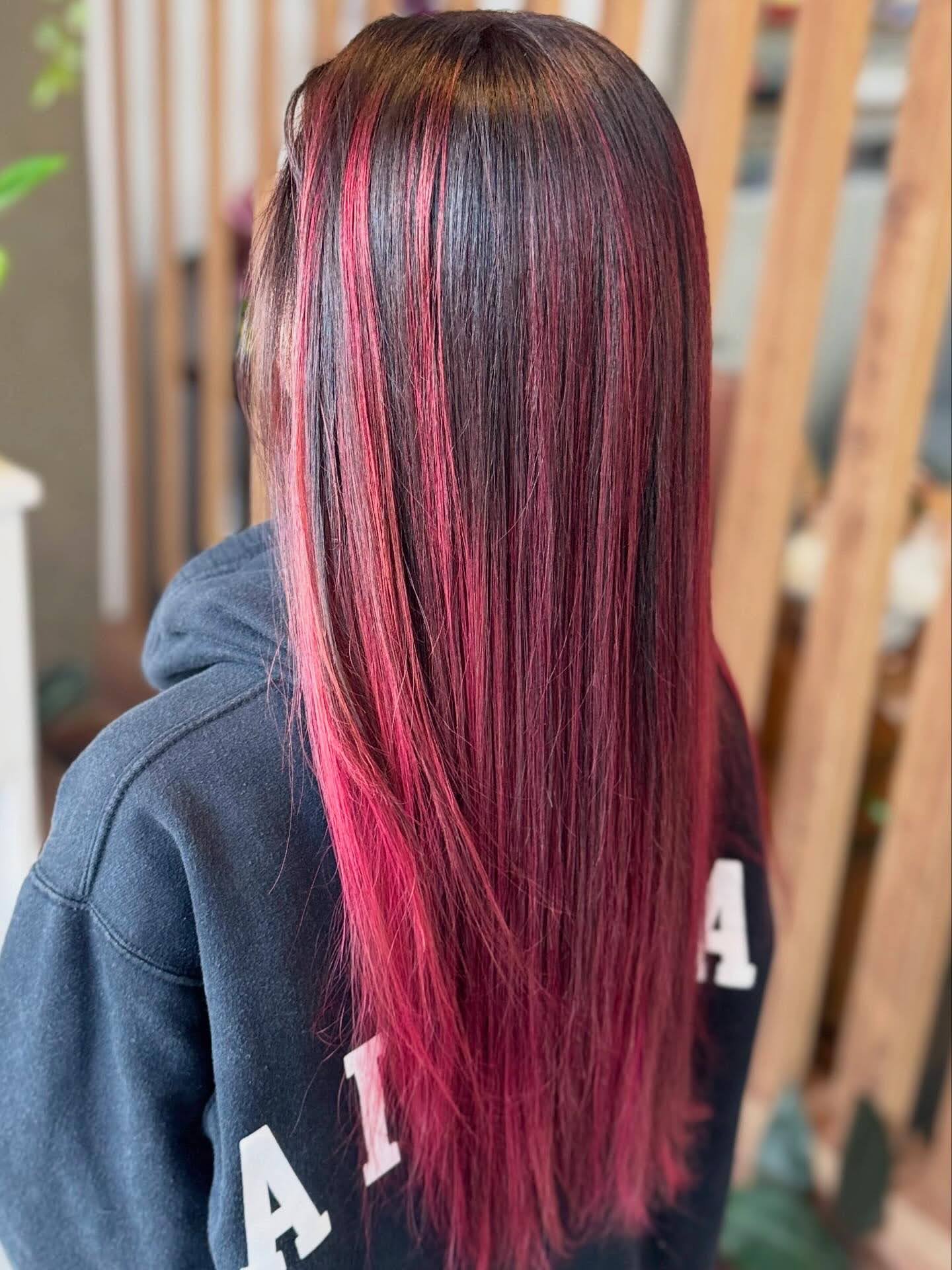 studio-jessica-miranda-salao-beleza-cabo-frio-coloração-mechas-loiro iluminado-moreno iluminado (1)