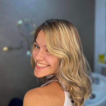 Renove o visual com um corte de cabelo moderno no Studio Jessica Miranda em Cabo Frio – estilo e atitude em cada fio!