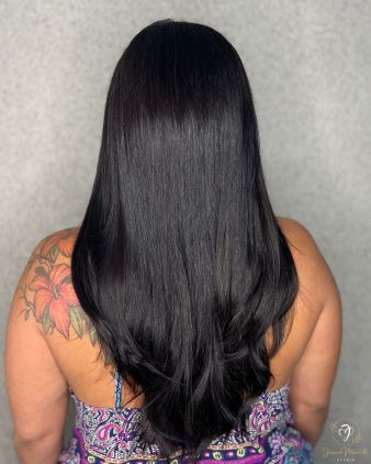 Megahair perfeito no Studio Jessica Miranda: alongamento com fita, queratina e ponto americano em Cabo Frio.