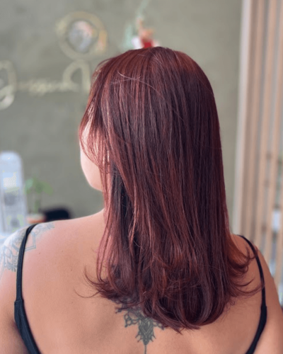 Transforme seu visual com a coloração de cabelo no Studio Jessica Miranda, Cabo Frio – cores vibrantes e estilo impecável. ruivos, loiro, moreno